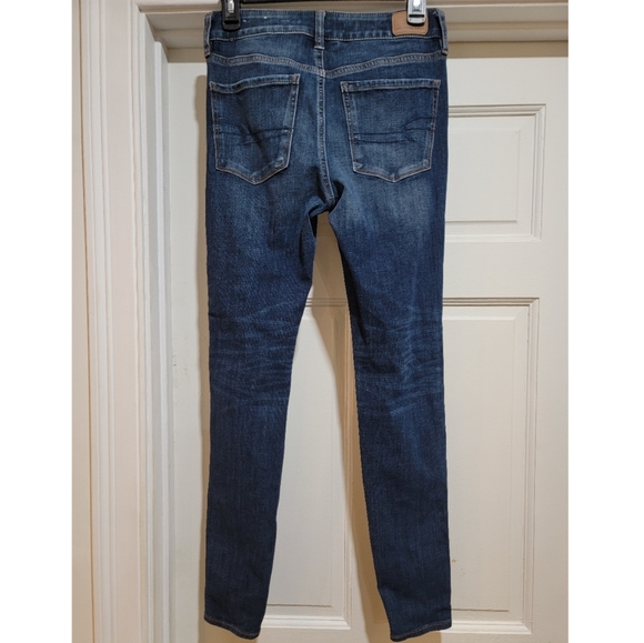 American Eagle Skinny Jeans. Never Worn. Size 6 Regular - Picture 7 of 7